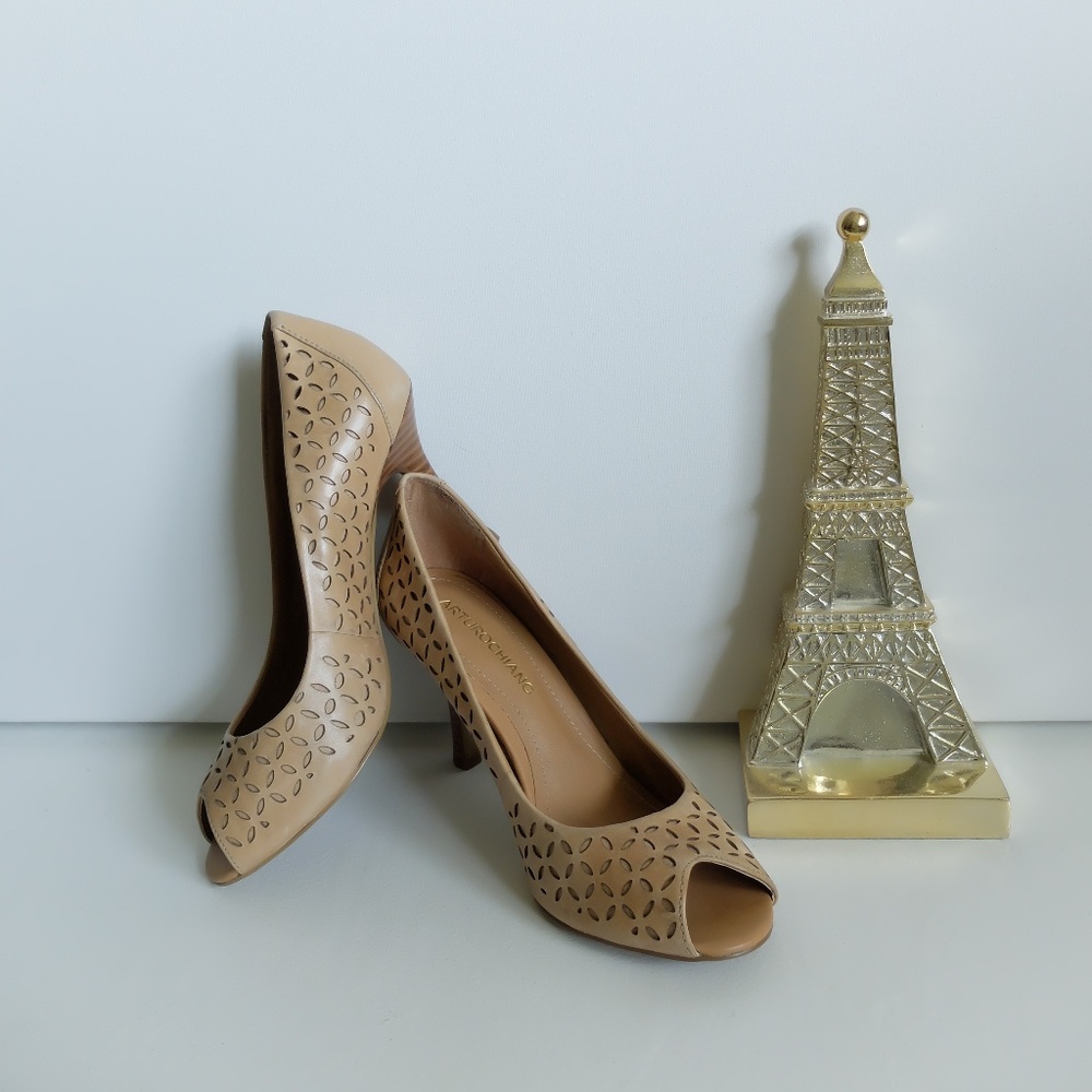 Arturo Chiang Heels - Size 6